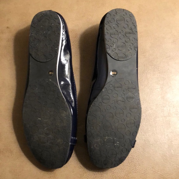 8 1/2 Medium navy blue flats - Picture 2 of 5